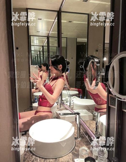 牛奶里的果汁 微密圈 - 这不止是长腿,还是牛奶里的果汁的魅力资源大汇集,要不要试试?