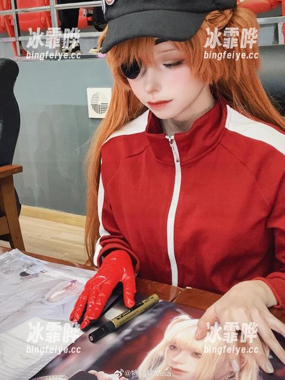 特软儿Sona在线，作品透明得让我不由自主地想多看几眼，太有魅力了！