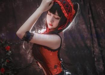 牛仔裤随便穿，猫九酱的美图却让我生出了种种期待…