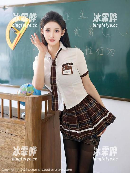 秀人网 - Kikibaby的婚纱照，不用圣光也能让你重口味！