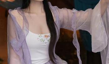 秀人网 – 让Milk大萌为你定制双人写真，讲真，比你的合照好太多了！