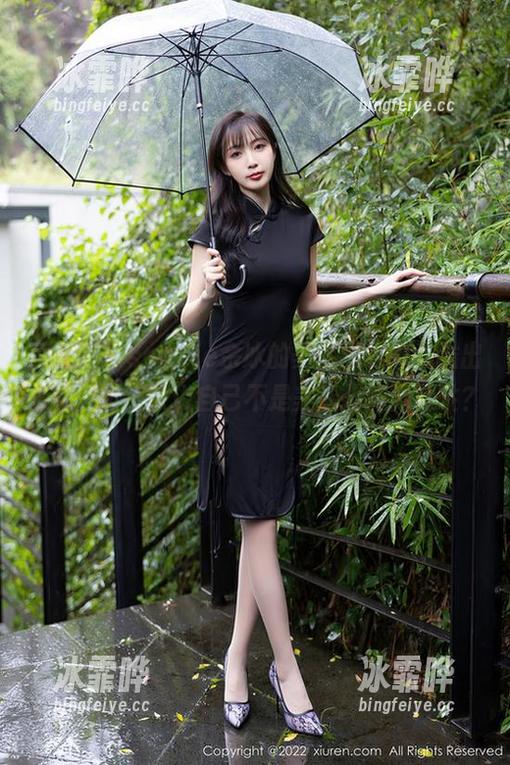 秀人网-sophie余冰 秀人网 - sophie余冰的美腿图包都快溢出来了,谁还敢说自己不是美腿控的劣根性?