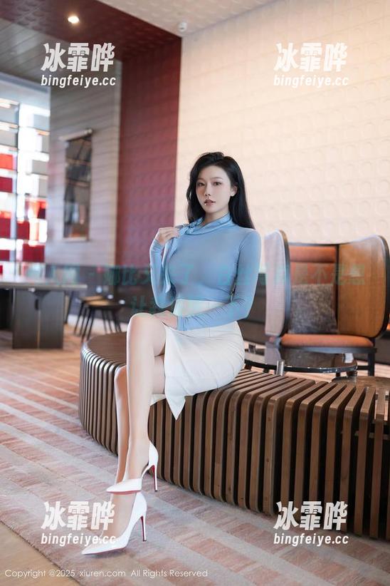秀人网 - 娜比又来了，白丝写真是不是想让我清醒一下？