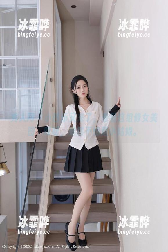 秀人网-小芭乐 秀人网 - 小芭乐又来了,看看这组修女美图,哎呀,果然不愧是小姑娘。