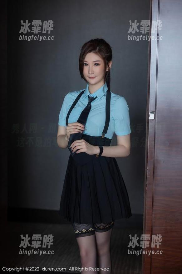秀人网-少女心雪雪 秀人网 - 跟着少女心雪雪穿上水手服吧!这不是拍写真,这是海鲜自助餐分享!