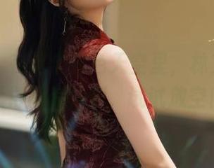 秀人网 – 在这个白色天空里，林文文的在线高清显得格外特别，试试放空自己吧。