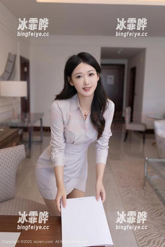 秀人网-模特悦悦 秀人网 - 一张一张看模特悦悦的办公室定制图片,总觉得有什么想说的。