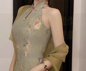 秀人网 – 看完“妹妹”这组作品，王俪丁小宝贝唱的可不是单纯，倒像是在诉说一种微妙的气氛。