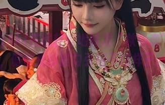 当秋山AkI在线轻松地转发“秋の恋”图集，偏偏我却被勾引得不成样子。