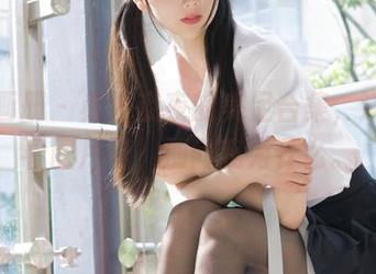 稚乖画册 – 赤西夜夜的美足合集，还是只看图片好，别问我为什么。