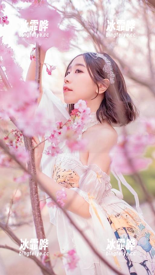 穆零Mu0的图片精选，让你一秒钟感叹“这腿是从哪里来的！？”