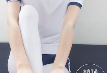 紧急企划 – 小恩最新校服作品集—原来穿成这样也挺抢眼的，不是么？