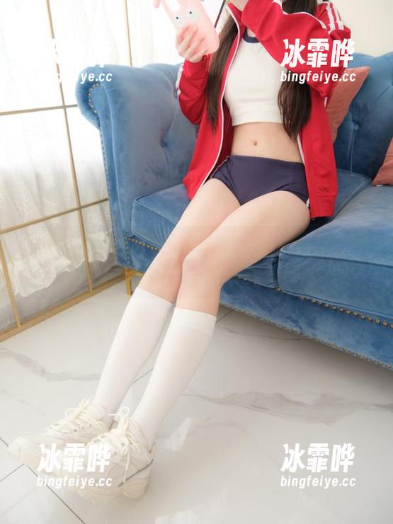 紧急企划 - 小恩的体育课：免费运动套图！没学到东西但我就想为美丽打call！