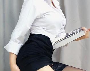 微密圈 – 女巫的烦恼：羊小雪juvia的舰长福利写真，竟然让人忽略了魔法！
