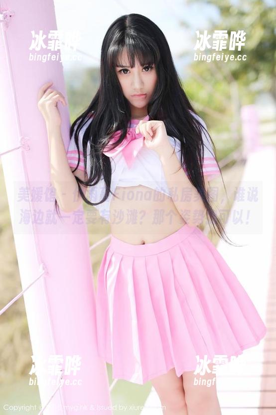 美媛馆 - 伊雨蔓Fiona的私房美图，谁说海边就一定要有沙滩？那个姿势我可以！