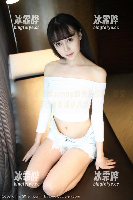 美媛馆 - 看晓茜sunny的美足原图，惊觉自己也有点小八卦。