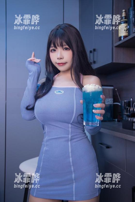 在线的校园风光——自闭颜球球怎么回事，是在拍照还是瞎逛？