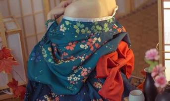 菠萝社 – 夏美酱在线：当校服遇上私房照，谁能抗拒？
