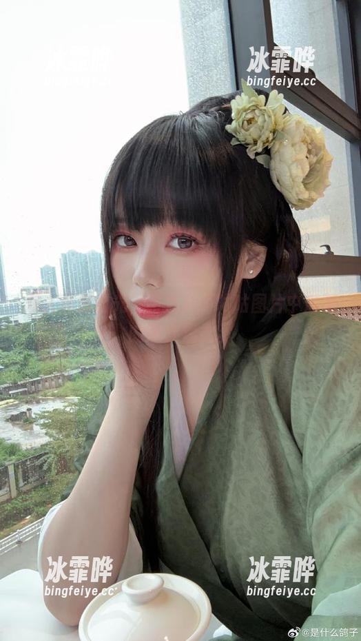 双人私房时光，阿九从不咕咕图片中潜藏的意外温柔。
