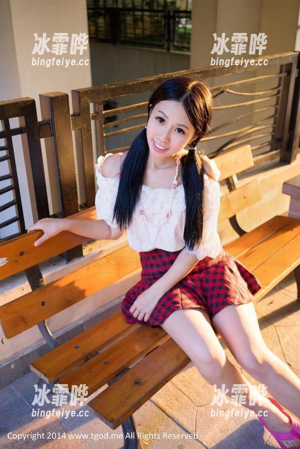 青豆客-梓萱Crystal 青豆客 - 史上最“湿”的最新图集!在御水温泉,看看梓萱Crystal能带给我们什么新的“湿”玩法!