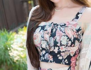 魅妍社 – 小狐狸Kathryn的最新更新：裸足写真，轻松俏皮的另一面。